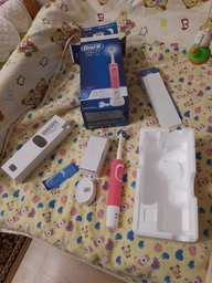 Электрическая зубная щетка Oral-B Vitality 3D White/D100 Pink (4210201262169_4210201234173) фото от покупателей 15