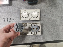 Розетка із заземленням подвійна ElectrO ВС20-2РК УФ-захист IP54 (VS202RK1654) фото від покупців 1