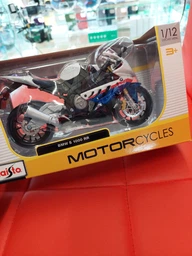 Лита колекційна модель мотоцикла BMW S1000RR (Maisto) в масштабі 1:12 / Білий