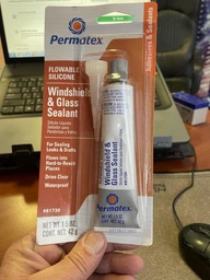 Проникающий силиконовый герметик Permatex Flowable Silicone Windshield & Glass Sealer 42 г (81730)
