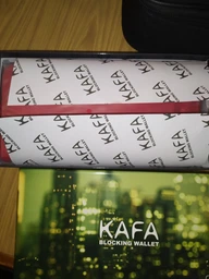 Женский кожаный кошелек лаковый на молнии Kafa BC74 с блокировкой RFID-сигналов черный фото от покупателей 14