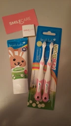 Зубная щетка Brush-Baby First Brush от 0 до 18 месяцев (бирюзовые), 1 шт