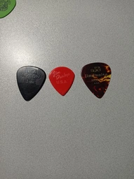 Медиаторы Dunlop PVP102 Pick Variety Pack Medium/Heavy (12 шт.) фото от покупателей 9