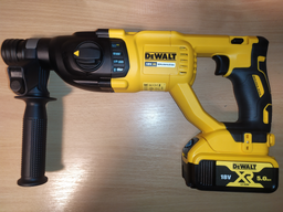 Аккумуляторный перфоратор DeWalt DCH133NT