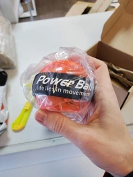 Кистевой ручной тренажер Powerball для запястья светящийся в темноте Blue power ball