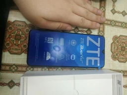 Мобильный телефон ZTE Blade V30 Vita 4/128GB Blue фото от покупателей 5