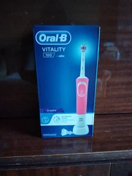 Электрическая зубная щетка Oral-B Vitality 3D White/D100 Pink (4210201262169_4210201234173) фото от покупателей 12