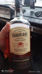 Ромовый напиток Oakheart Original 12 месяцев выдержки 1 л 35% (5010677740203_L) фото от покупателей 10