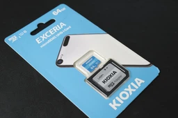 Карта пам'яті MicroSDHC 16GB UHS-I Class 10 Kioxia Exceria R100MB/s (LMEX1L016GG2) + SD-адаптер