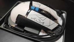 Миша Logitech G502 HERO KDA Gaming Mouse USB (910-006097) фото від покупців 3