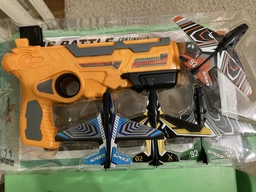 Детский игрушечный пистолет катапульта запускающий самолетики Eys Toys Air Battle K 5000 Бирюзовый фото от покупателей 8