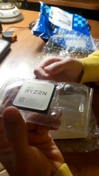 Процесор AMD Ryzen 5 PRO 2400GE Socket AM4 OEM (YD240BC6M4MFB)