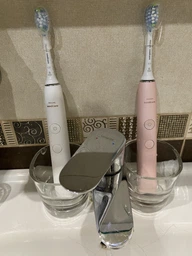 Электрическая зубная щетка PHILIPS Sonicare HX9911/19 Diamond Clean 9000 фото от покупателей 6
