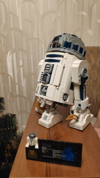 Конструктор Lego Star Wars Дроїд R2-D2 2314 деталей (75308) фото від покупців 5
