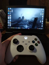 Беспроводной геймпад Microsoft Xbox Wireless Controller + USB-C Cable (1V8-00002) фото от покупателей 1