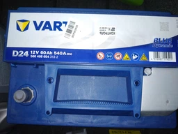 Автомобільний акумулятор Varta Blue Dynamic 60А Ев (-/+) D24 (540EN) (560408054) фото від покупців 3
