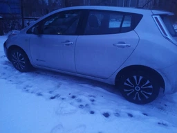 Автомобильные колпаки 4 Racing Avalon Carbon Silver-Black R14 4 шт (с логотипом Nissan) фото от покупателей 1