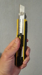 Нож Stanley FatMax Cartridge кассетный с выдвижным сегментным лезвием 18 мм 180 мм (0-10-481) фото от покупателей 3