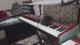Стійка для синтезатора Сценічного піаніно SOUNDKING DF032 (SKDF032) фото від покупців 3