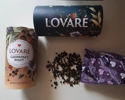 Чай зелений листовий зі шматочками фруктів, пелюстками квітів і ароматом малини Lovare Ніч Клеопатри 80 г (4820097815549) фото від покупців 1
