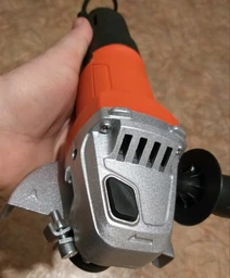 Угловая шлифмашина-болгарка BLACK+DECKER G650 0.65 кВт 115мм