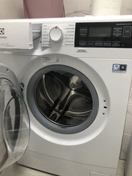 Стиральная машина узкая Electrolux EW6S326SUI фото от покупателей 14