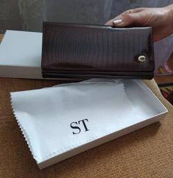 Женский горизонтальный лаковый кошелек ST Leather из натуральной кожи с кнопкой Синий (bg189fash01) фото от покупателей 2
