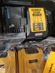 Акумуляторний ударний дриль-шуруповерт DeWALT DCD709D2T, 2 акб 18V 2.0Ah, з/п, валіза (DCD709D2T) фото від покупців 2