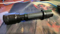 Фонарь ручной Quantum QM-FL1010 10W LED c zoom-фокусом перезарядный с USB серия Techno Черный (4770050059100) фото от покупателей 5