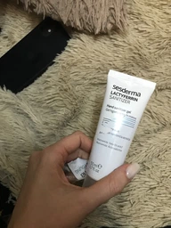 Себорегулюючий крем-гель Sesderma Acnises Young для схильної до акне шкіри 50 мл (8470001512154) фото від покупців 3