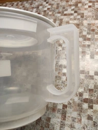 Контейнер мерный для миксера с ручкой Plast team 2 л Прозрачный с белой крышкой (TEA-1360.1) фото от покупателей 9