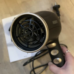 Фен Ardesto Gemini HD-522, 1800-2200Вт, 2 швидкості, 3 темпер. режими , функція Cool Shot, чорний фото от покупателей 6