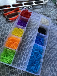 Гумки для плетіння браслетів Loom Bands 200 шт фіолетові з крючком та S-кліпсами