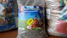 Корм для грызунов Topsi Травяной грануллированный 1 кг (4823089900285) фото от покупателей 4