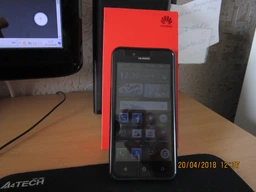 Мобильный телефон Huawei Y3 2017 (CRO-U00) DualSim Gold фото от покупателей 4