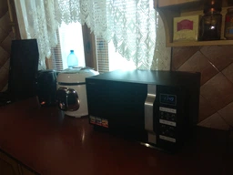 Мікрохвильова піч Sharp R360BK 900 Вт Чорна фото от покупателей 2