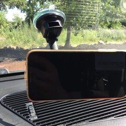 Автотримач для телефону магнітний Promate MagMount-4 Maroon (magmount-4.maroon) фото від покупців 6