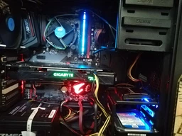 Материнская плата Gigabyte Z370 AORUS Gaming 3 (s1151, Intel Z370, PCI-Ex16) фото от покупателей 1