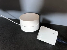 Комплект адаптеров PowerLine TP-LINK TL-PA4010 KIT AV600 фото от покупателей 1