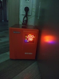 Стабилизатор напряжения Sven AVR Slim-1000 LCD фото от покупателей 7