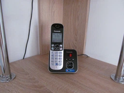 Радиотелефон DECT Panasonic KX-TG6821UAB Black фото от покупателей 1