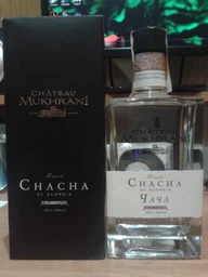 Водка виноградная Chateau Mukhrani Чача 0.7 л 43% в подарочной упаковке (4860008470177)