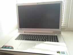 Ноутбук Lenovo IdeaPad 700-17ISK (80RV007JRA) Black