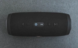 Акустична система JBL Charge 3 Black (JBLCHARGE3BLKEU) фото від покупців 7