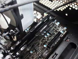 Оперативная память HyperX DDR4-2133 4096MB PC4-17000 Fury Black (HX421C14FB/4) фото от покупателей 10