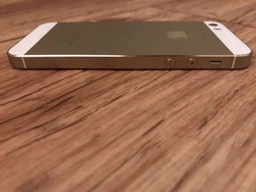 Мобильный телефон Apple iPhone 5s 16GB Gold фото от покупателей 10