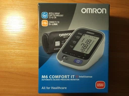 Тонометр OMRON M6 Comfort IT (HEM-7322-UE) фото от покупателей 1