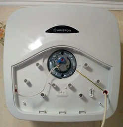 Электрический водонагреватель Ariston BLU EVO R 10/3 над мойкой (3100636) фото от покупателей 9