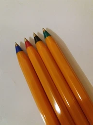 Набір кулькових ручок 4 шт BIC Orange Різнобарвний, пишучий вузол 0.8 мм, товщина лінії письма 0.36 мм (3086121601231) фото від покупців 17
