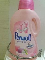 Средство для деликатной стирки Perwoll Шерсть и Шелк 1 л (9000100212236) фото от покупателей 4